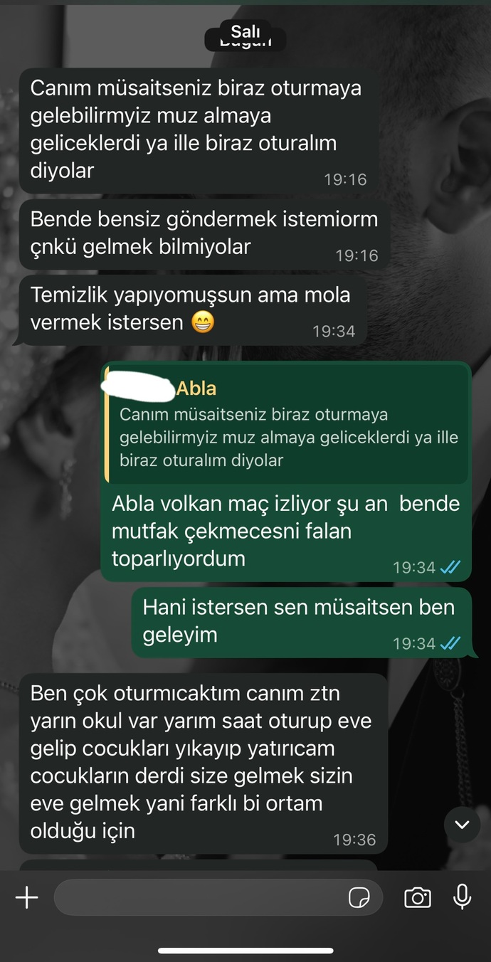 Neyse onu yazdım burada hani ben gelsem daha iyi dedim çünkü eşim bira içiyor maç izliyor bağırıyor sigara içiyordu odada