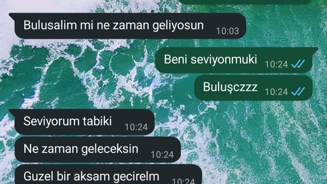 Arkadaşıma böyle yazması normal mi , seviyorum ediyorum diyor seven böylemi yazar?