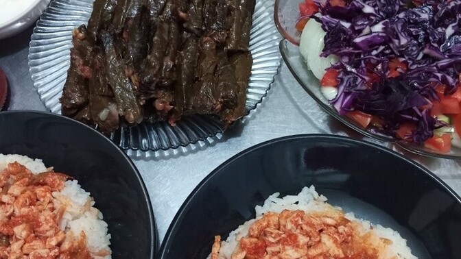 Yemek hazırladım. Kötü mü olmuş nasıl görünüyor?