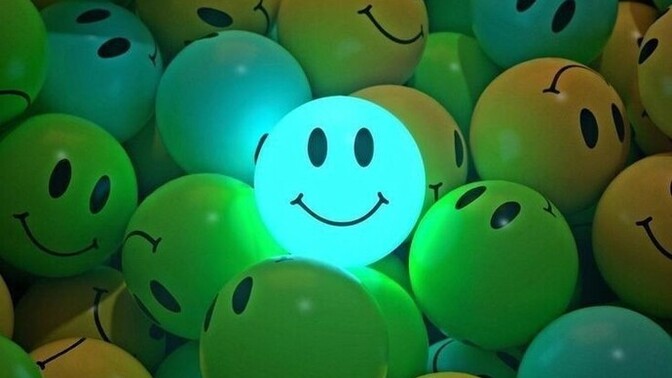 Derin bir uykuya dalıyorum, son kullandığın üç emojiyi bana göndermiş olsaydınız, ben uyanınca hangi emojelere sahip olmuş olurdum?