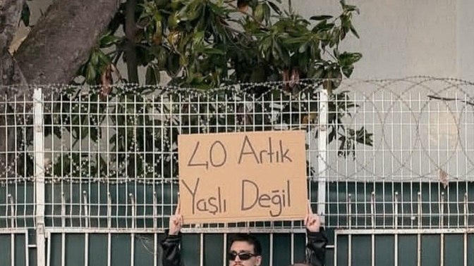 İyi ki doğmuşum🤩40 yaş artık yaşlı değil derler doğru mu?