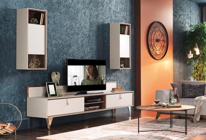 TV ünitesini duvara monte etmek mi yoksa klasik ünite kullanmak mı daha şık durur?