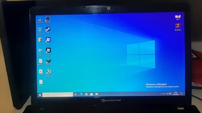 Arkadaşlar laptopum nasıl sizce güzel mi packard bell new 91?