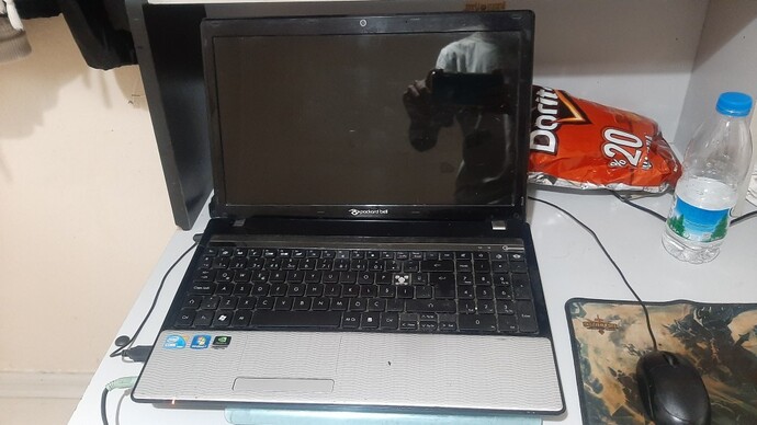 Arkadaşlar laptopum nasıl sizce güzel mi packard bell new 91?