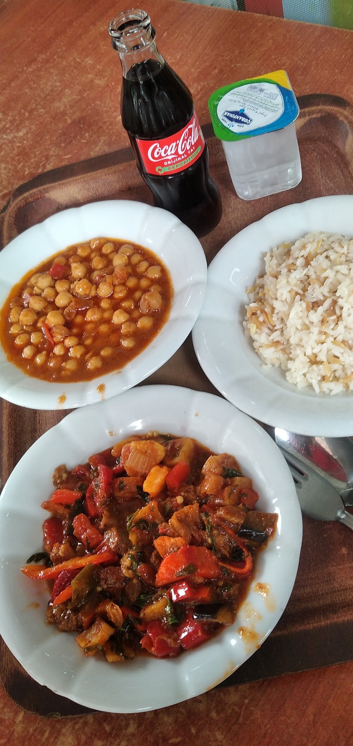 Esnaf lokantasında yemek yemeği sever misiniz?