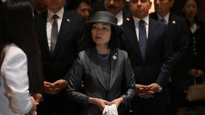 Türkiye'ye ziyarete gelen Japon Prenses Akiko Mikasa'nın ojelerini gördünüz mü?
