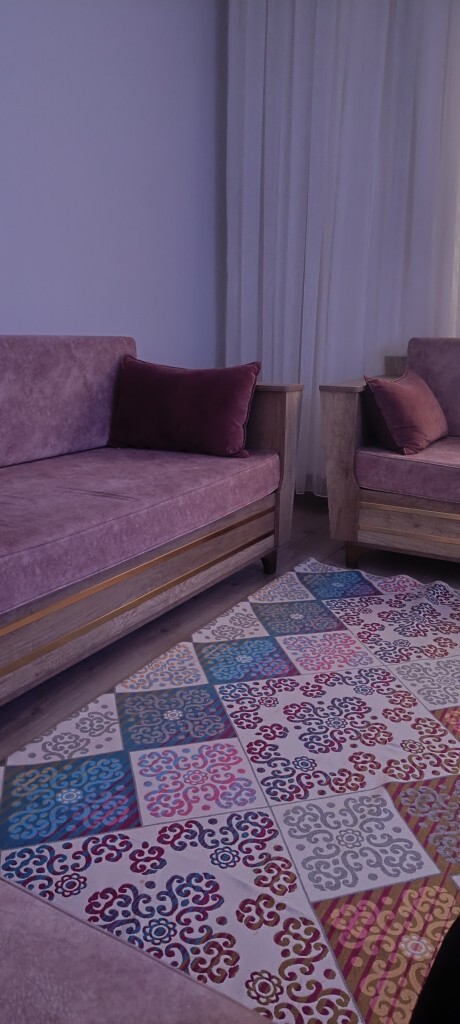 Hangi halı örtüsü koltuğa yakışır?