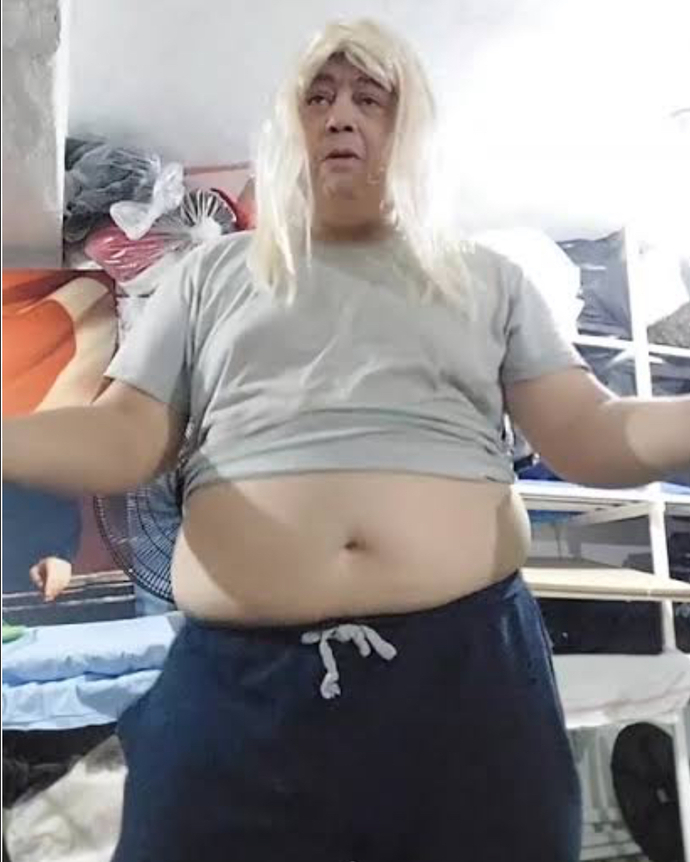 Kızlar göbek deliğinize neden piercing takmıyosunuz?