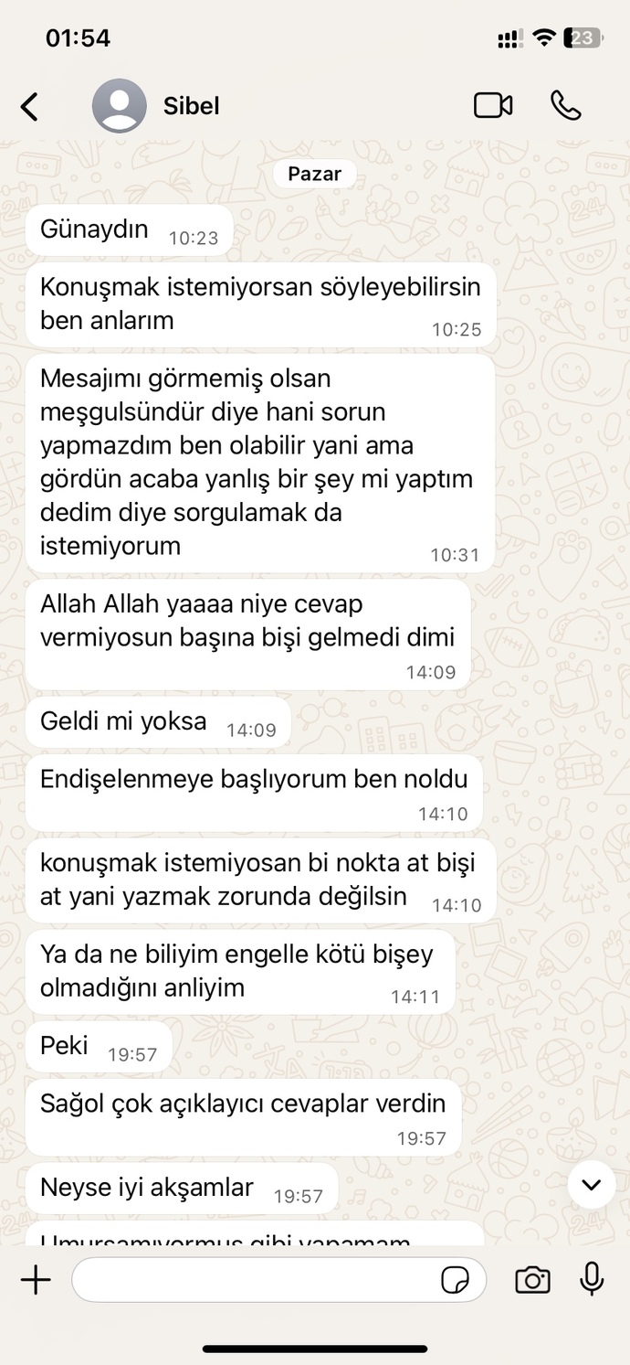 Bu kızın benle ne derdi var?