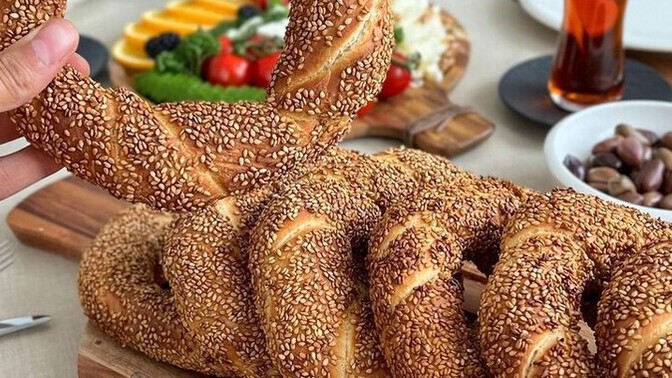 Sıcacık ekmek mi, çıtır simit mi?