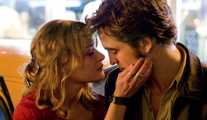 Remember Me filminden bir sahne...