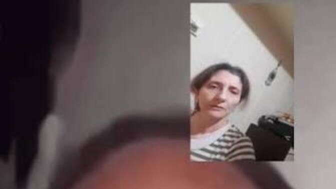 Taşındığınız kişi ilk görüntülü konuşmada şiir okumaya başlasa ne yapardınız?