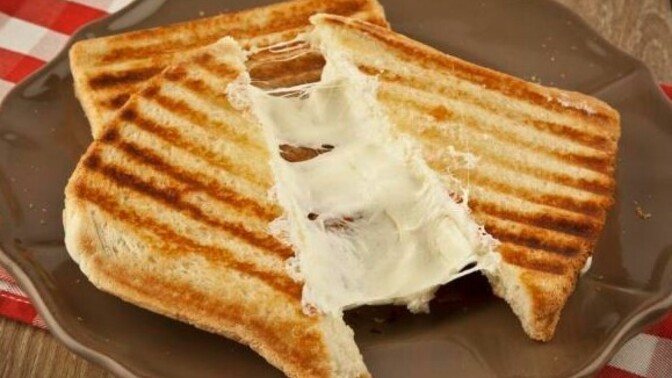 Sucuklu tost mu kaşarlı tost mu ⭕️?