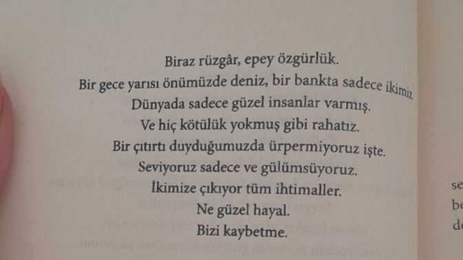 Hiç âşık olmamış birisine aşkı nasıl anlatırsınız?