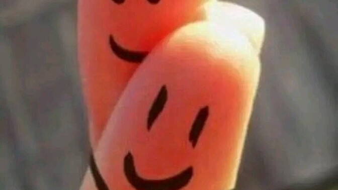 Hayırlı cumalar diliyorum 🥰🤩🌷 sizi hayata bağlayan kim veya kimler var?