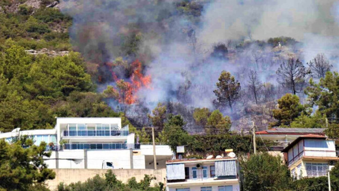 Onca şehirden sonra şimdi de Alanya yanıyor! Bu yangınlar ne zaman son bulacak?