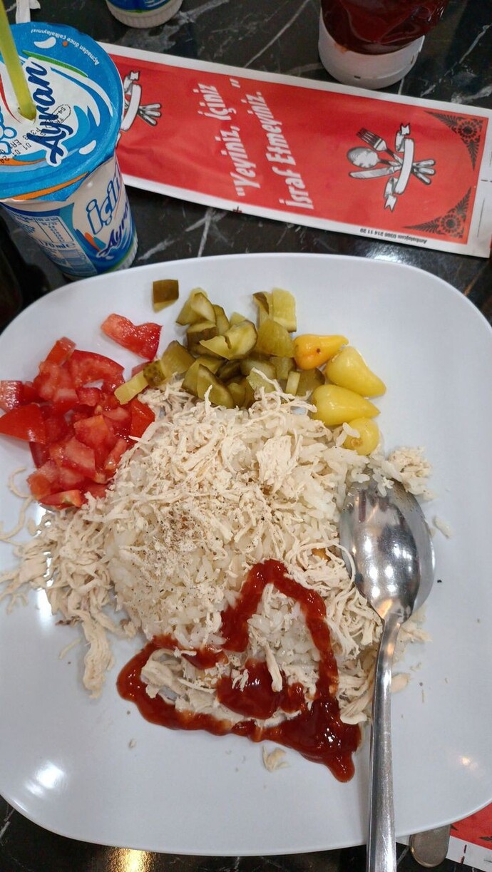 Kumpir mi yoksa pilav üstü tavuk mu?