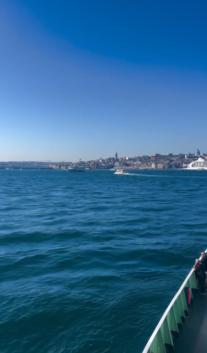 İstanbul gezilecek/yaşanılacak yer mi?