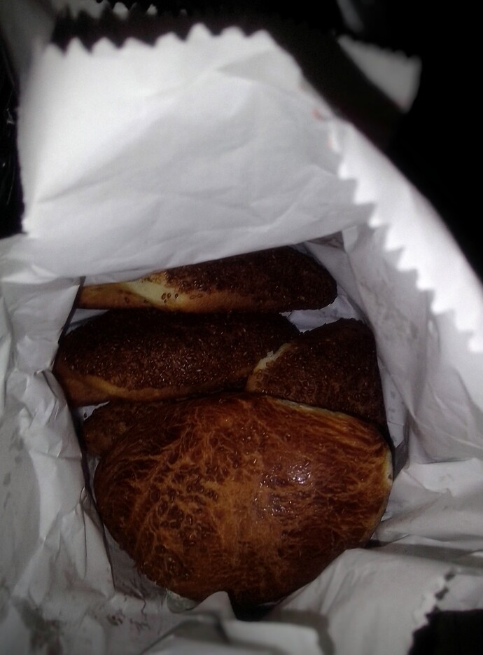 Sana simit ya da poğaça verir miydim , söyleyeyim mi?