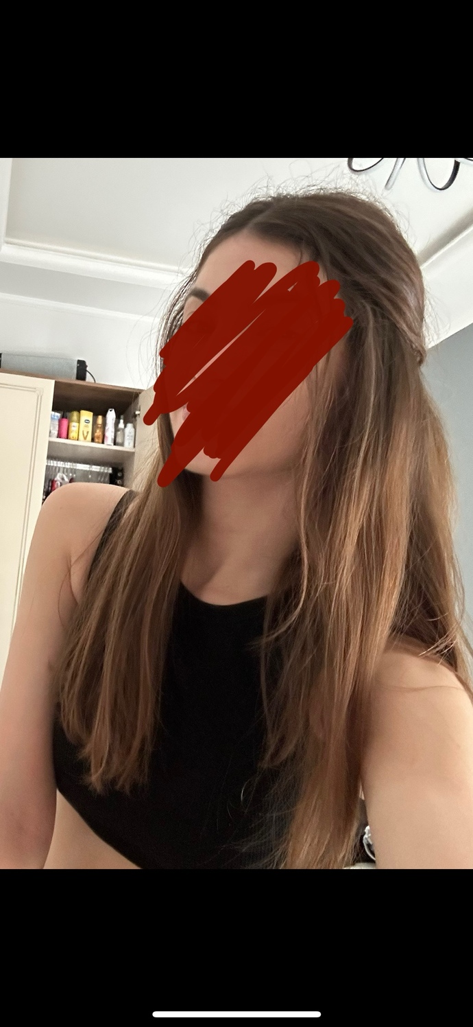 Bazıları bana sarışın diyor ama sarı değilim ne alaka?