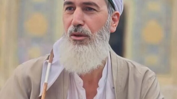Bu ülkede cahil ve yobaz bu kadar çok mu? Tarikat ve tekke adı altında faaliyet yasak değil mi?