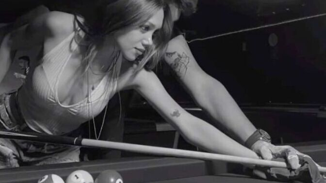 Sevgiliyle birlikte bilardo oynamak, sizce fazlasıyla ateşli bir spor mu?