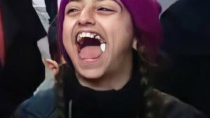 Yanında sakız çiğnenmesinden rahatsız olan bir tek ben miyim?