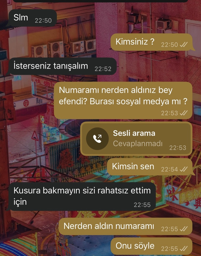 Telefon dan mesaj atıp tanışmak isteyen sapığınız var mı?