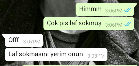 Eski sevgilisini unutamayan birisiyle ilişkiye başlar mısınız?