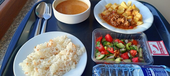 KYK şartlarında kötü bir yemek mi?