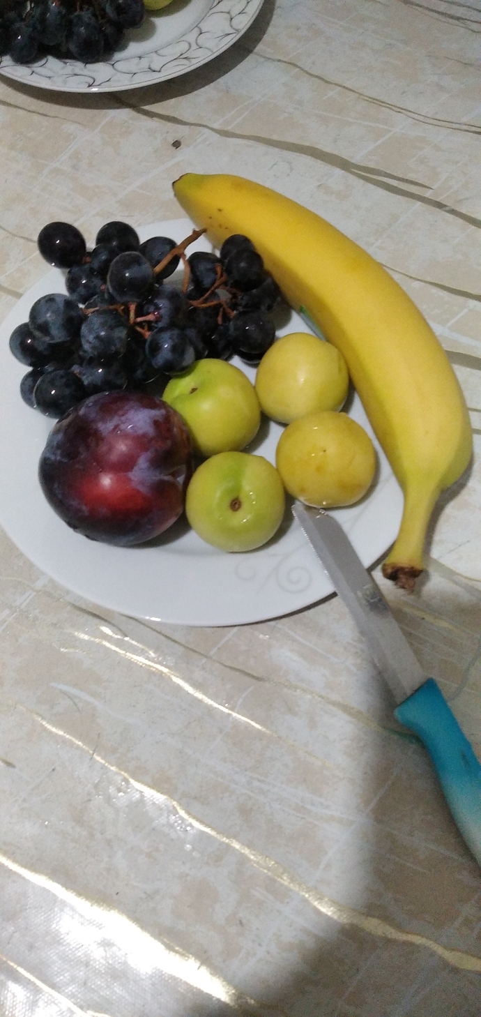 Meyve tabağı mı yoksa dondurma mı daha güzel olur?