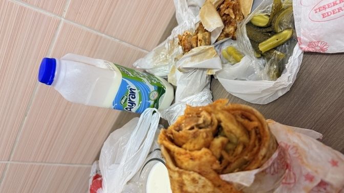 Kim eşlik etmek ister?