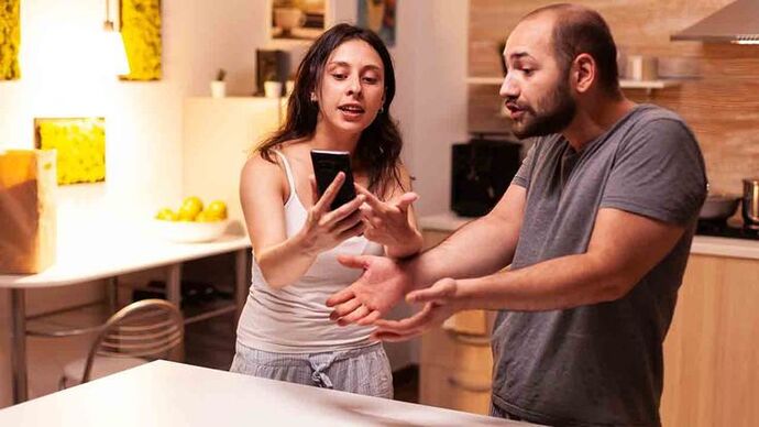 İlişkilerde “kıskançlık” tatlı mıdır yoksa gereksiz mi?