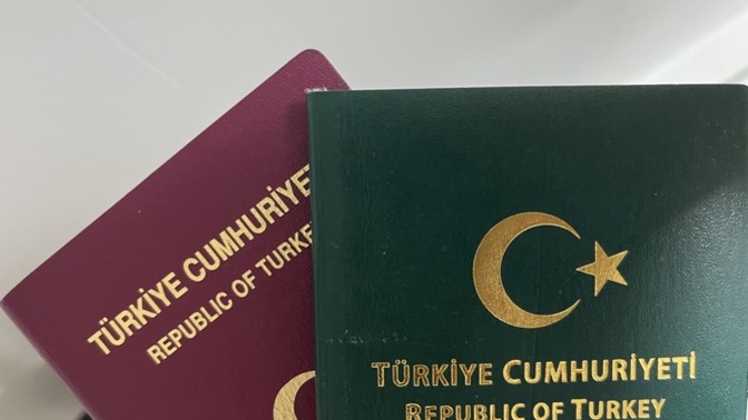 Yeşil pasaportu olanları kıskanmam çok normal değil mi ya?