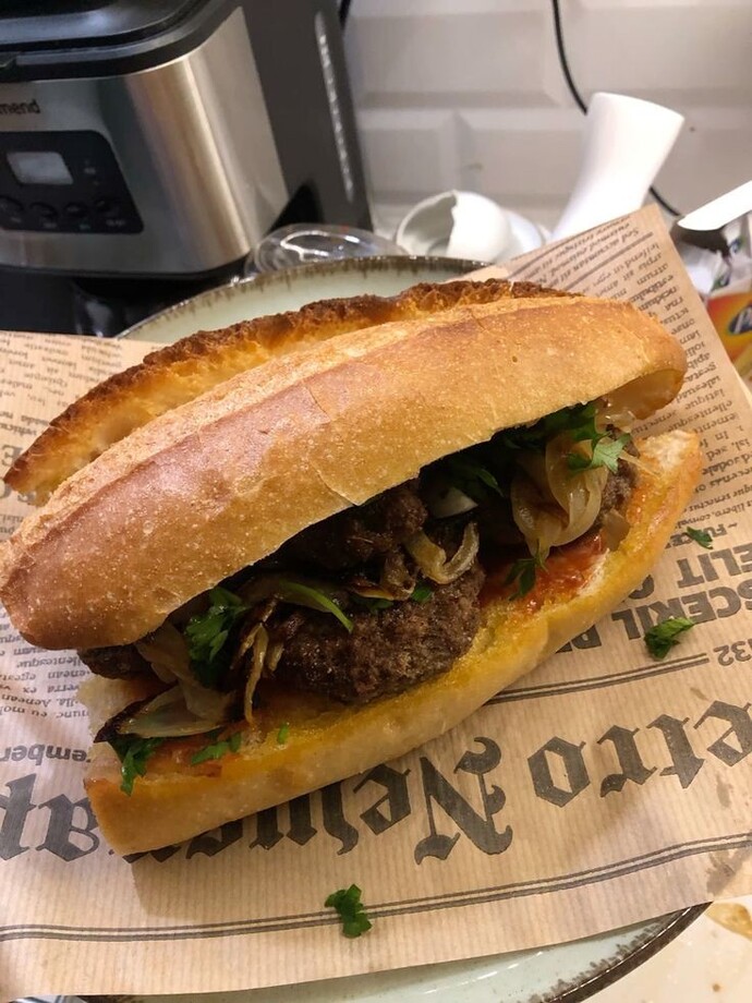 Balık ekmek mi köfte ekmek mi?