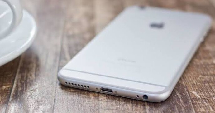 Flörtünüzün telefonunu masaya ters koyması size ne hissettirir?
