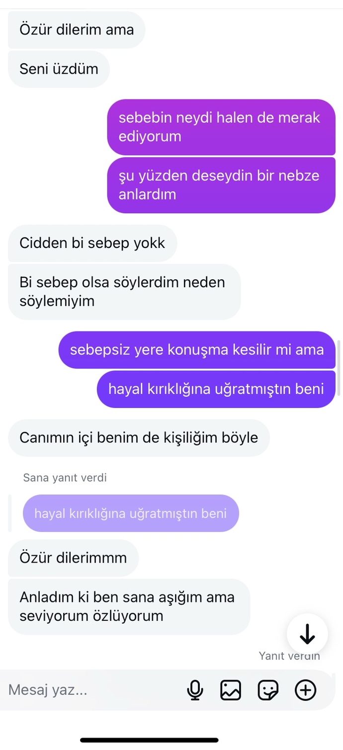 Aradan 10 gün geçti böyle mesajlar attı. sizin yorumunuz ne?