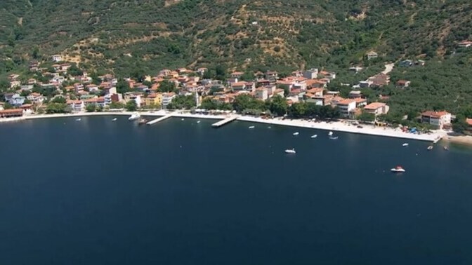 Tatil mekanlarını beğenmiyorum. Özellikle tatil köyleri falan  itici geliyor... Bu tarz yerler neden seviliyor?