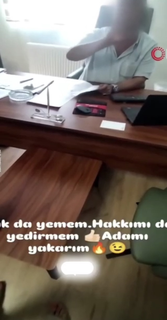 Bir kadın kendisini işten çıkarıp akrabasını işe alan müdürüne kaynar su döküp videoya aldı. Ne düşünüyorsunuz?