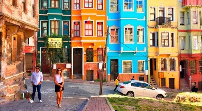 İstanbul Balat sokakları tam instegramlık degilmi?
