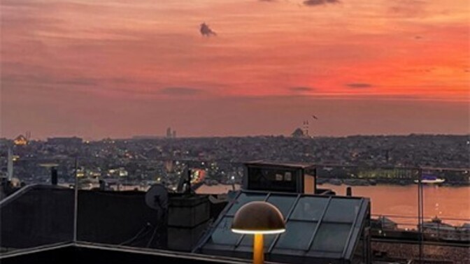 Benimle akşam yemeğine çıkar mıydın?