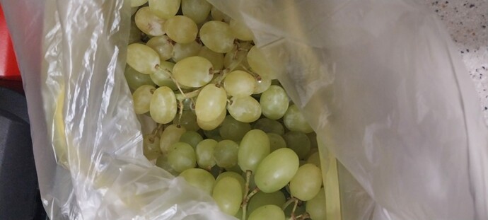 Siyah uzum mi yesil uzum mu 🍇?