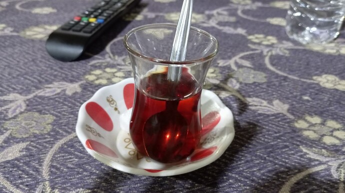 Kahvehaneye giden erkekten olur mu ki?