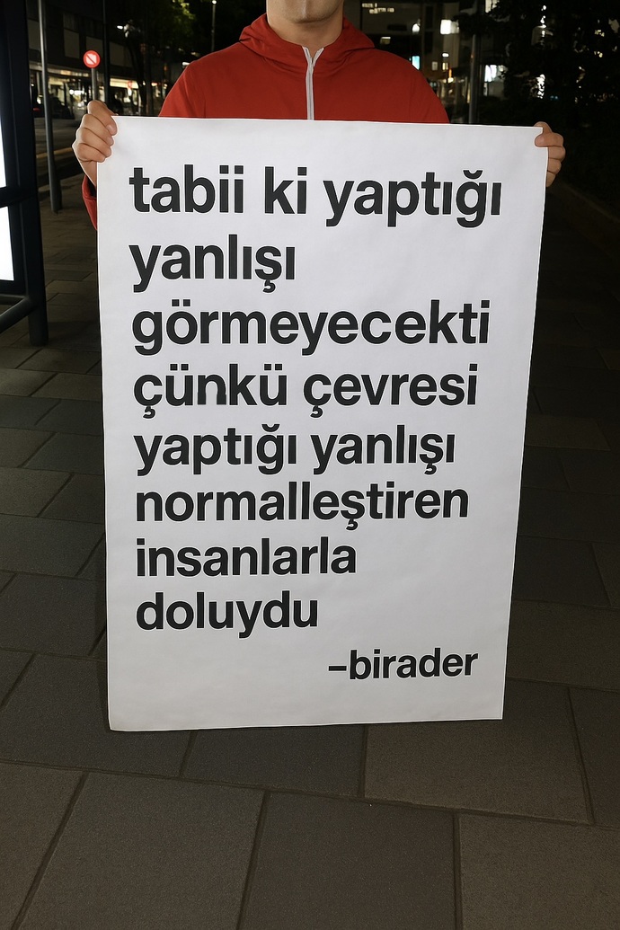 Kişinin her yanlışında arkasında olan aile ve arkadaşları iyi bir şey midir kötü mü?