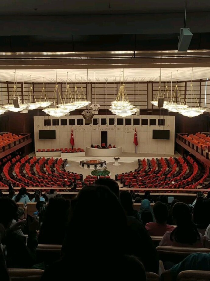 Meclis Lokantasının güncel fiyatları hakkında ne düşünüyorsunuz?