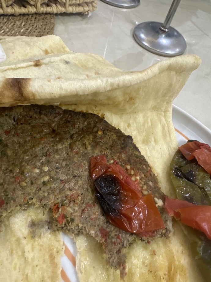 Başka şehirlerde de kâğıt kebap yemeği var mı acaba?
