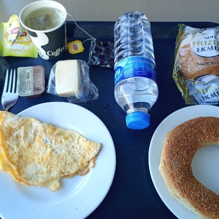 KYK kahvaltısı 2. gün, beğendiniz mi?