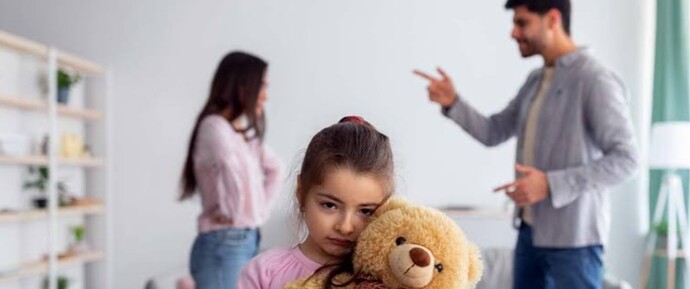 Annem babamla görüşmemi istemiyor?