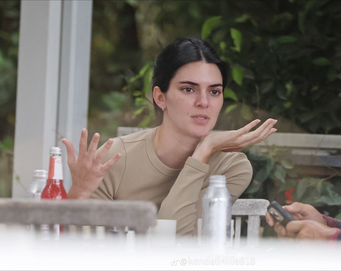 Kendall Jenner güzel mi?