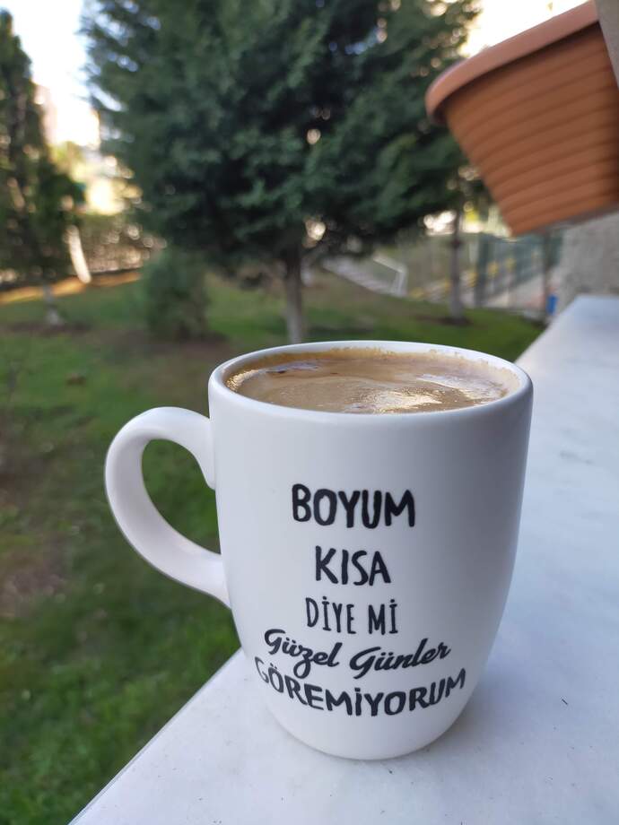Bardağınızın üzerinde ne yazmasını isterdiniz? Özel bardağınızın üzerinde ne yazıyor?